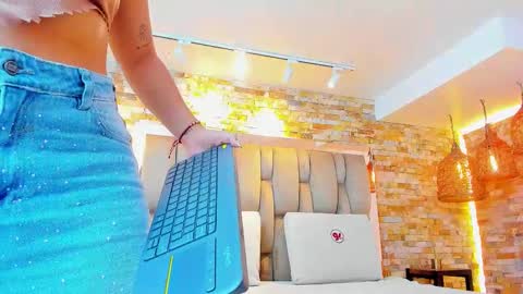 Julietha online show from October 6, 2025, 2:42 am