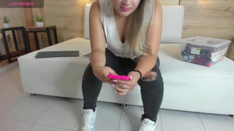 Julietha online show from October 14, 2025, 3:18 am