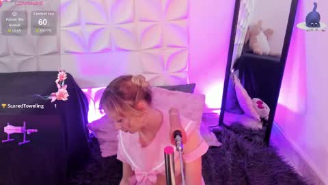 Julieth online show from October 28, 2025, 8:11 pm