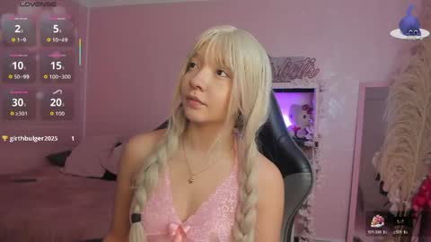 Julieth online show from April 18, 2026, 9:59 pm