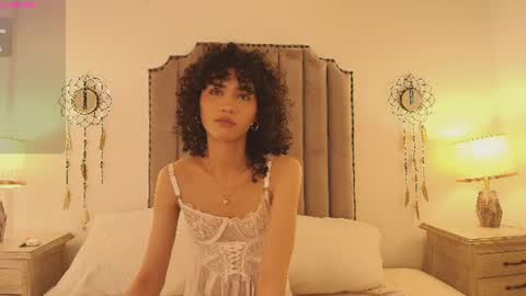 julietta    online show from June 12, 2026, 12:59 pm