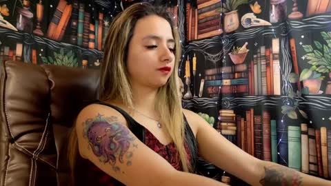 Julietta Jackson online show from January 17, 2025, 8:22 pm