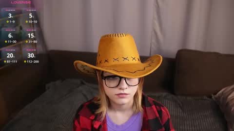 Snapshot of juliettakaniecki chatting on October 5, 2025, 3:27 am Mia online show from October 5, 2025, 3:27 am