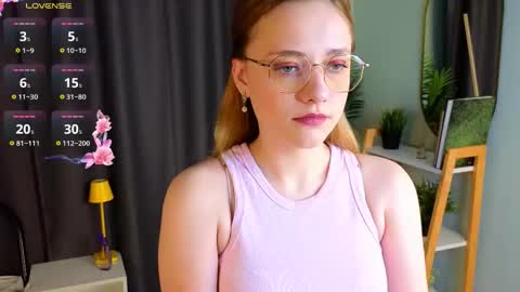 Snapshot of juliettakaniecki chatting on November 24, 2025, 3:06 am Mia online show from November 24, 2025, 3:06 am