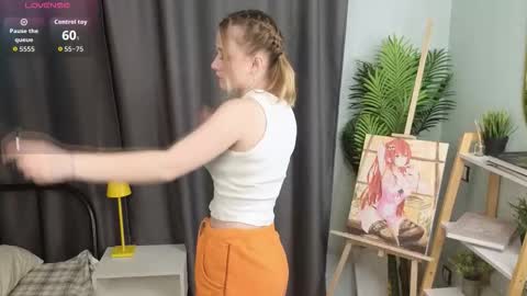 Snapshot of juliettakaniecki chatting on December 20, 2025, 3:13 am Mia online show from December 20, 2025, 3:13 am