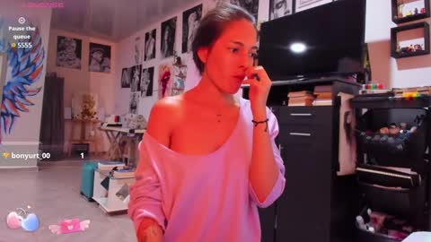 juliette online show from February 28, 2025, 10:17 pm