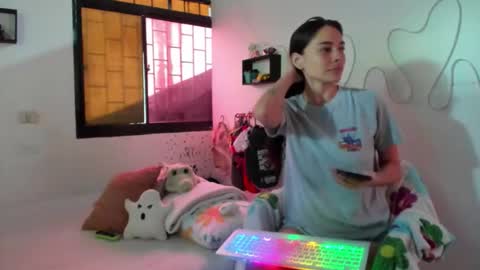 juliette online show from October 10, 2025, 2:49 pm