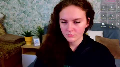 Julia online show from November 23, 2025, 3:45 pm