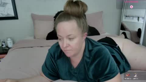 Snapshot of julimonroe chatting on December 26, 2024, 3:06 am Juli Monroe online show from December 26, 2024, 3:06 am