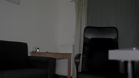 Snapshot of juliusmasters chatting on October 5, 2025, 6:50 pm JULiUS online show from October 5, 2025, 6:50 pm