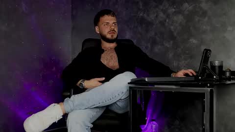 Snapshot of juliusmasters chatting on November 16, 2025, 6:57 pm JULiUS online show from November 16, 2025, 6:57 pm