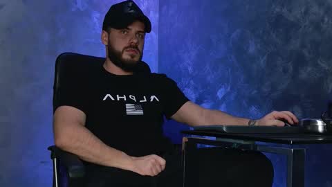 Snapshot of juliusmasters chatting on December 14, 2025, 7:29 pm JULiUS online show from December 14, 2025, 7:29 pm