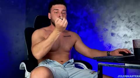 Snapshot of juliusmasters chatting on February 21, 2026, 1:28 am JULiUS online show from February 21, 2026, 1:28 am