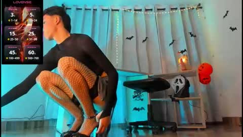 jullian online show from October 28, 2025, 3:10 am