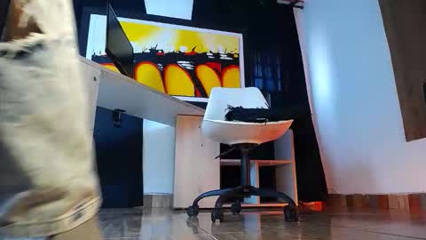 jullian online show from February 12, 2026, 8:26 pm