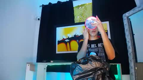 jullian online show from March 23, 2026, 8:02 pm