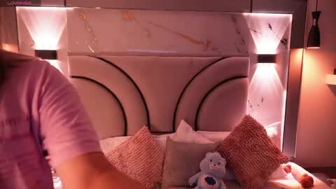 jullianapriv_ online show from April 20, 2026, 2:42 pm