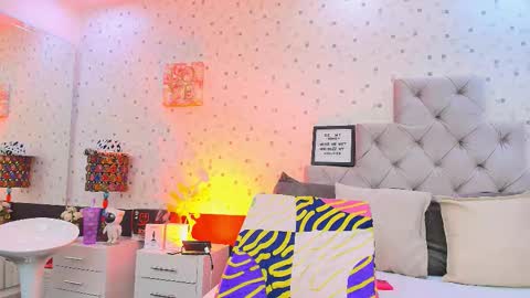 Julieta Reyes   online show from September 9, 2025, 11:54 am