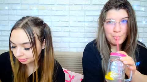 Snapshot of jullymood chatting on February 8, 2026, 1:42 am DoubleCherry online show from February 8, 2026, 1:42 am