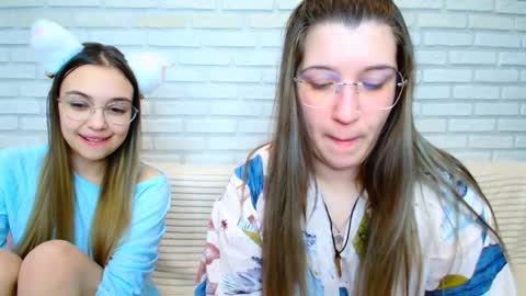 Snapshot of jullymood chatting on February 15, 2026, 3:03 am DoubleCherry online show from February 15, 2026, 3:03 am