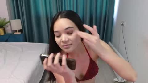 july_kane online show from October 30, 2025, 6:48 am