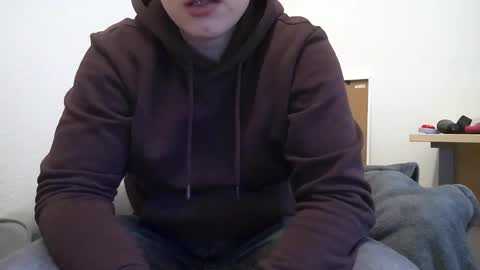 julzzy21 online show from November 27, 2025, 8:49 am