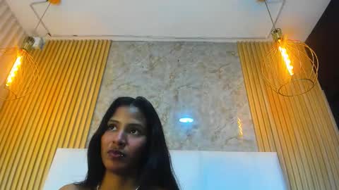 Snapshot of juna_hyl chatting on March 9, 2026, 3:43 am juna_hyl online show from March 9, 2026, 3:43 am