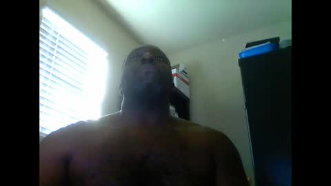 junbug8812 online show from November 4, 2025, 1:32 pm