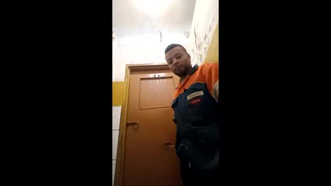 junior1033760 online show from April 1, 2026, 8:48 am