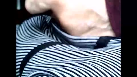 Snapshot of juniper45 chatting on December 4, 2025, 9:07 am juniper45 online show from December 4, 2025, 9:07 am