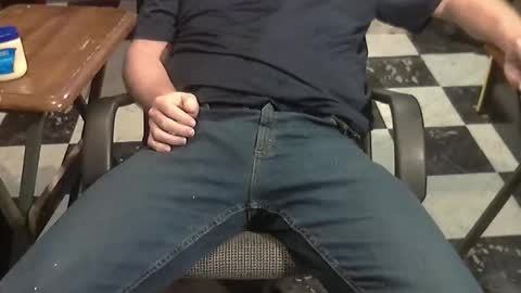 junkerdc1 online show from November 23, 2025, 5:35 pm