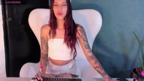 junosomnum online show from February 1, 2025, 11:37 pm