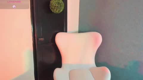 junosomnum online show from February 16, 2025, 9:59 pm