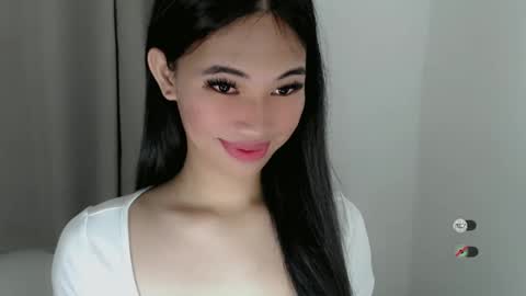 Snapshot of juny_lanyy chatting on February 17, 2025, 12:16 pm Julia online show from February 17, 2025, 12:16 pm