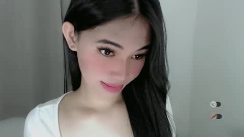 Snapshot of juny_lanyy chatting on February 19, 2025, 11:17 am Julia online show from February 19, 2025, 11:17 am