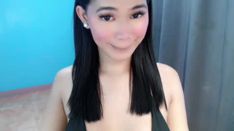 Snapshot of juny_lanyy chatting on May 3, 2026, 2:56 pm Julia online show from May 3, 2026, 2:56 pm