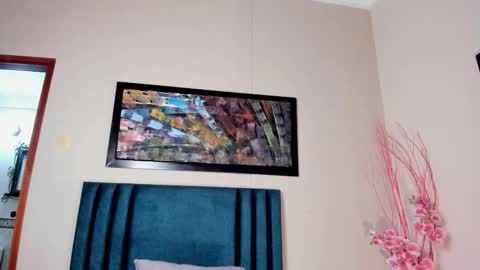 Jupiter Fox online show from January 14, 2026, 12:49 am