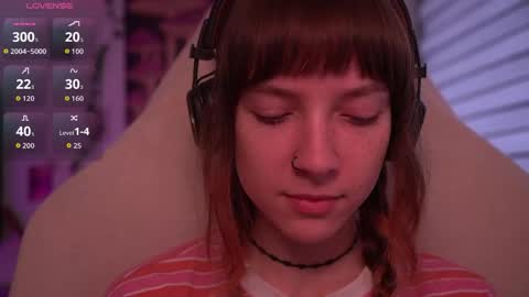 Julia online show from October 14, 2025, 7:31 am