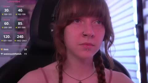 Snapshot of just_busking chatting on June 25, 2026, 1:48 pm Julia online show from June 25, 2026, 1:48 pm