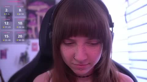 Snapshot of just_busking chatting on July 4, 2026, 2:01 pm Julia online show from July 4, 2026, 2:01 pm