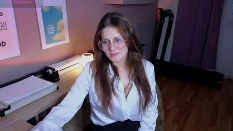 just_honey4u online show from September 18, 2025, 1:46 pm