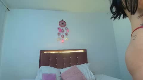  Isa y Luci  online show from December 4, 2025, 4:16 pm