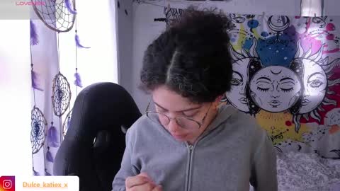 Snapshot of just_katiex chatting on February 28, 2025, 1:36 pm Sofia online show from February 28, 2025, 1:36 pm