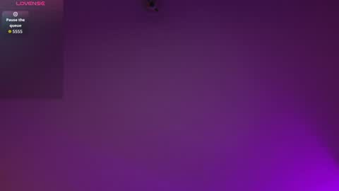 Snapshot of just_luu chatting on August 4, 2026, 4:37 am Lu online show from August 4, 2026, 4:37 am
