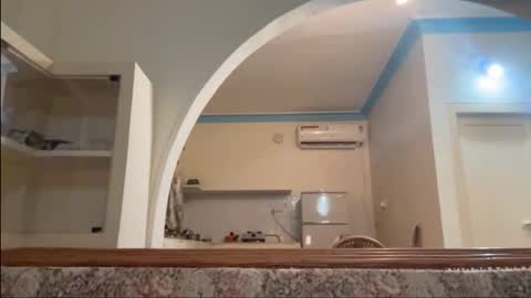 just_place online show from November 24, 2025, 4:29 pm