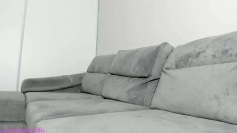 Jenny  Welcome3 online show from February 15, 2025, 4:03 am