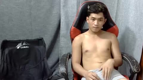 Cyril online show from April 18, 2026, 1:04 pm