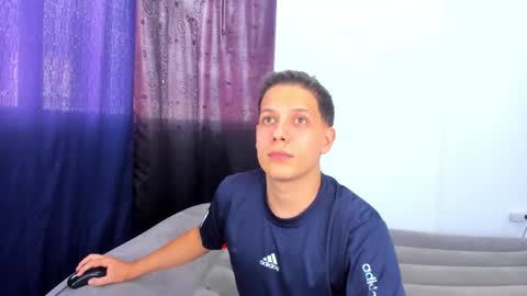 Snapshot of justin_biker chatting on December 7, 2024, 8:38 pm justin_biker online show from December 7, 2024, 8:38 pm