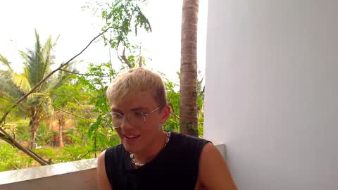 Snapshot of justin_cutie chatting on December 6, 2024, 9:54 am U bf Justin online show from December 6, 2024, 9:54 am