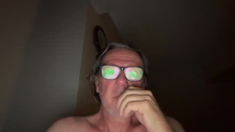 justin_hornyyyy online show from December 1, 2025, 8:03 pm